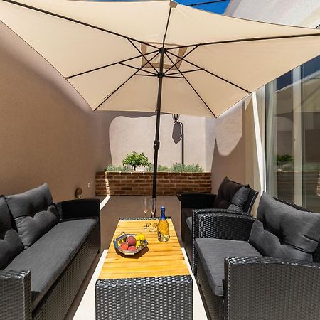 Find Your Haven In Morena Celeste Seaside Puntamika Apartments! Zadar Exterior foto