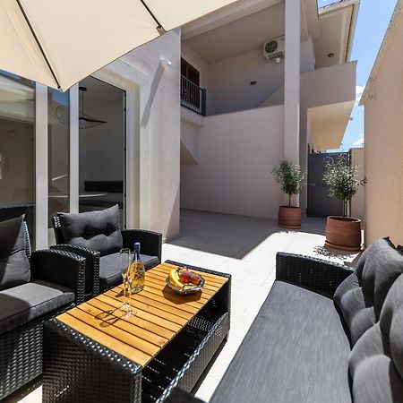 Find Your Haven In Morena Celeste Seaside Puntamika Apartments! Zadar Exterior foto
