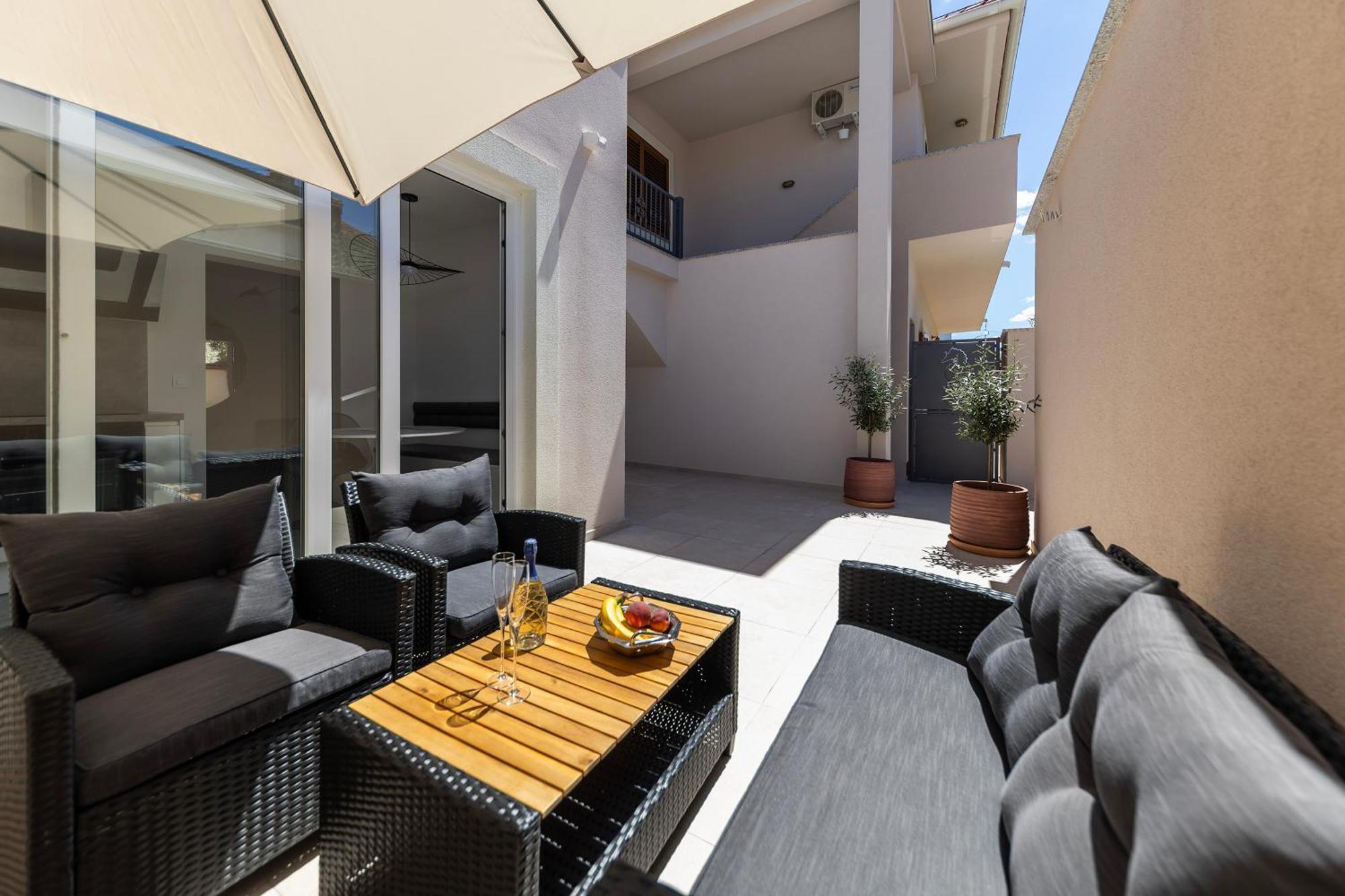 Find Your Haven In Morena Celeste Seaside Puntamika Apartments! Zadar Exterior foto