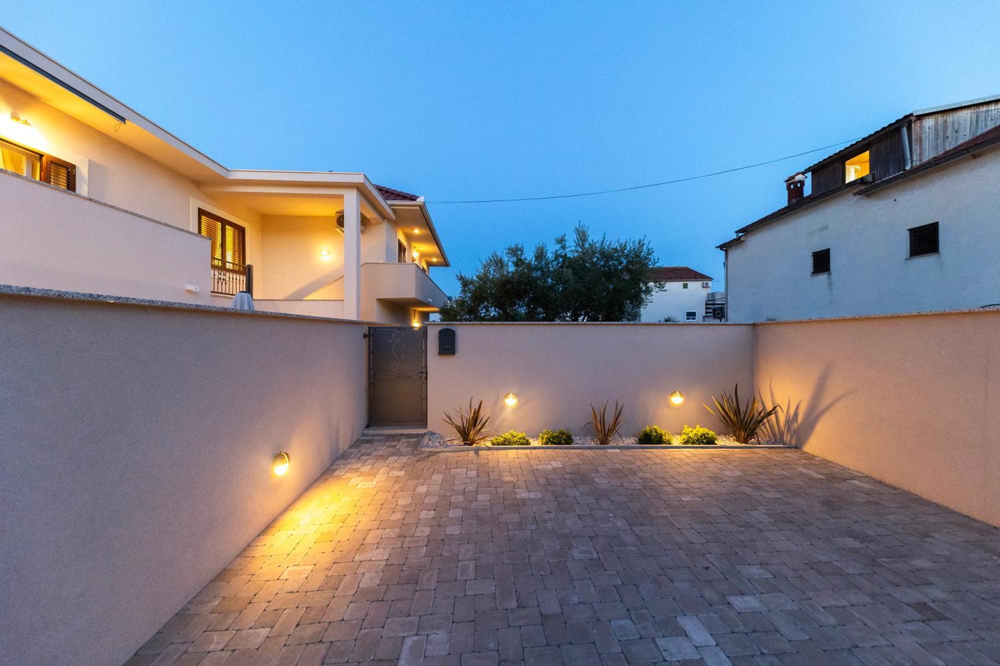 Find Your Haven In Morena Celeste Seaside Puntamika Apartments! Zadar Exterior foto